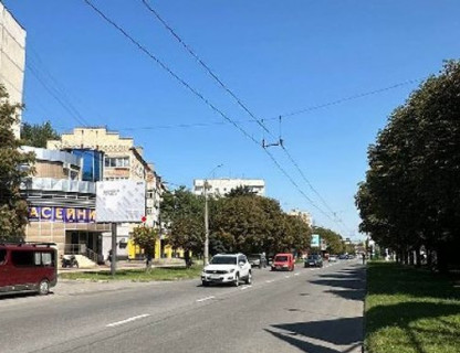 Scrolller, Scroll B in Chernivtsi, 2.3x3.14  Сергія Скальда вул., 10 - 658177 Photo 1