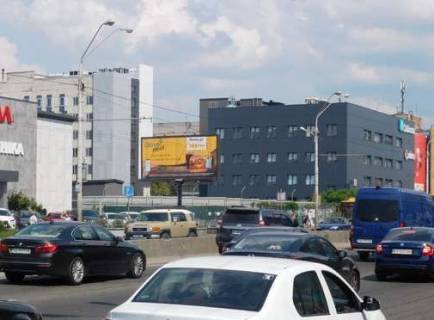 Prismatron, Prism B in Kyiv, 3x6  Banderi Stepana prosp. (Moskovs'kij prosp.), 17 (u napramku Pivnicnogo mistu) - 274485 Photo 1