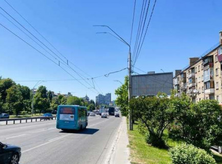 Prismatron, Prism A in Kyiv, 3x6  Берестейський просп., 98/2 - 656433 Photo 1