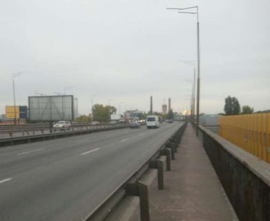 Prismatron, Prism A in Kyiv, 3x6  Промислова вул., Південний міст; №2 (у напрямку Харківської пл. ) - 652044 Photo 1