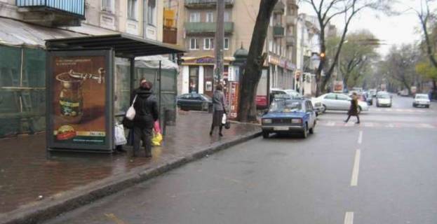 Non-Standard B in Odessa, 1.2x1.8  Успенська вул., 107 - Преображенська вул. (остановка) Photo 1