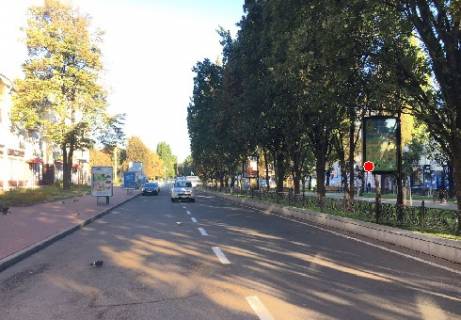 Backlight B in Chernihiv Miru prosp., 24 Photo 1