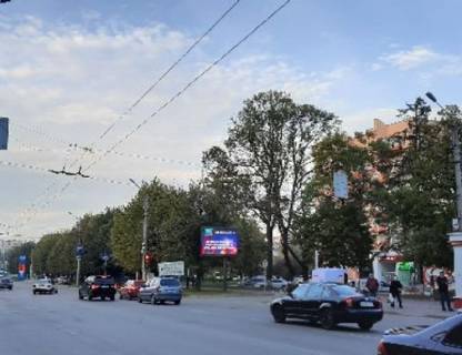Video Billboard A in Chernivtsi, 2.3x3.14  Geroiv Majdanu st., 77 (rozsirenna 480h336) - 481674 Photo 1