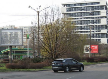 Scrolller, Scroll A in Lviv, 2.3x3.14  Вячеслава Чорновола просп., №2 - Варшавська вул. - 656671 Photo 1