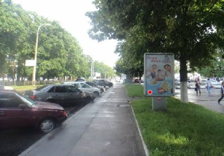 Backlight A in Chernihiv Miru prosp., 44 Photo 1