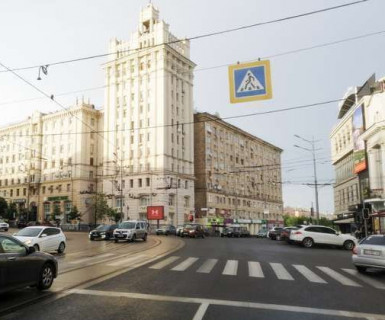Scrolller, Scroll B in Kharkiv, 2.3x3.14  Конституції пл. - Вірменський пров. - 650835 Photo 1
