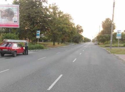 Billboard A in Cherkasy, 3x6  Nadpil'na st. (Il'ina st.), 65 - Brativ Ahnenkiv prov. (Zovtnevij prov.) Photo 1