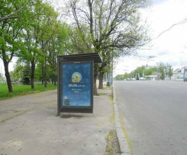 Citylight B in Kharkiv, 1.2x1.8  Sums'ka st. - Derev`anka st., (zupinka) Photo 1