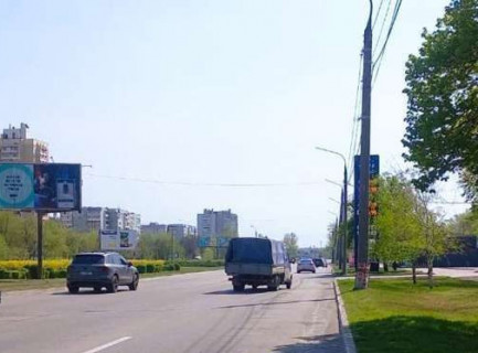 Prismatron, Prism A in Zaporizhzhya, 3x6  Прибережна автомагістраль — Українська вул. - 652070 Photo 1