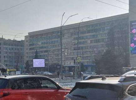 Video Billboard + in Kyiv, 2.3x3.14  Lesi Ukrainki bul'v., 13 (rozsirenna 480h336) - 477855 Photo 1