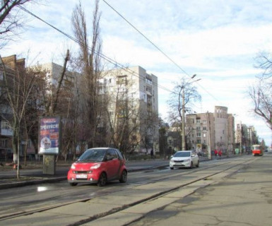 Citylight B in Kyiv, 1.2x1.8  Костянтинівська вул. - Введенська вул. Photo 1