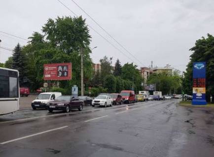 Billboard B in Chernivtsi, 3x6  Geroiv Majdanu st., 200 Photo 1