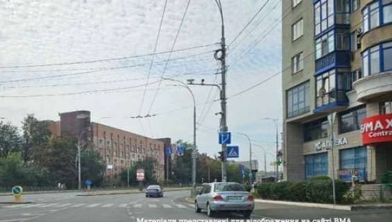 Video Billboard + in Kyiv, 1.2x1.8  Almazova Generala st. (Kutuzova st.), 43 - Citadel'na st. (u napramku kinoteatru Zoranij) - 472306 Photo 1