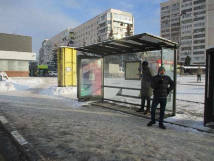 Billboard A in Vasylivka, Нестандарт  Nauki prosp. (Lenina prosp.) - 23-go Serpna st., (zupinka) (brenduvanna) Photo 1