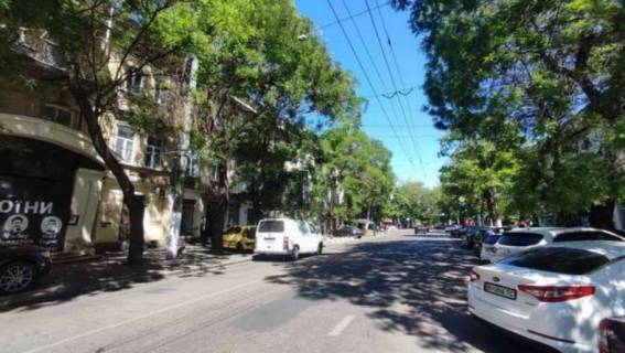 Scrolller, Scroll B in Odessa, 2.3x3.14  Троїцька вул., 52 - 586197 Photo 1