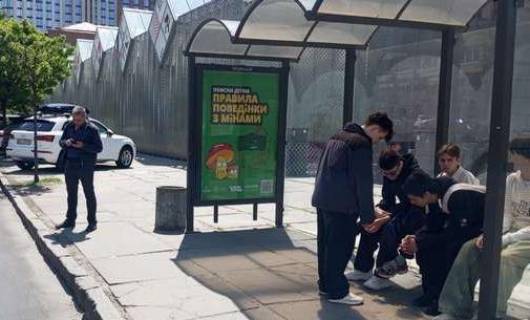 Non-Standard A in Kyiv, 1.2x1.8  Антоновича вул. (Горького вул.), 102, зуп. «вул. Лабораторна» (1) Photo 1