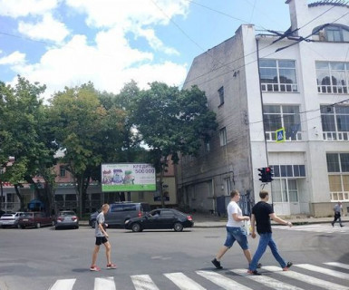 Prismatron, Prism A in Kharkiv, 3x6  Різдвяна вул. (Енгельса вул.), 10 - Благовіщенська вул. (Карла Маркса вул.) - 624923 Photo 1