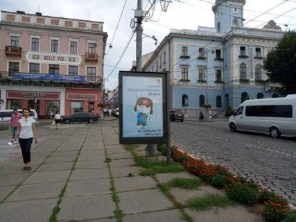 Backlight B in Chernivtsi, 1.2x1.8  Central'na pl., (No1) - Kobilans'koi Ol'gi st. - Golovna st. Photo 1