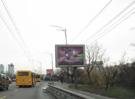 Scrolller, Scroll A in Kyiv, 2.3x3.14  Sobornosti prosp. (Vozz`ednanna prosp.), (Vozz`ednanna) - 273238 Photo 1