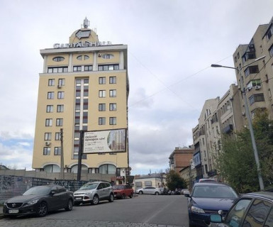 Billboard B in Kharkiv, 3x6  Театральний пров., 6 - Садова вул. (Чубаря вул.) Photo 1