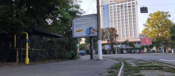 Backlight B in Odessa, 2.3x3.14  Francuz'kij bul'v. - Sergia Varlamova st. (Pioners'ka st.) Photo 1