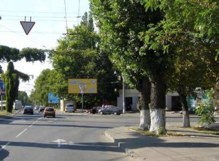 Billboard A in Odessa, 3x6  Inglezi st. (25-oi Capaevs'koi Divizii st.) - Kosmonavtiv st. Photo 1