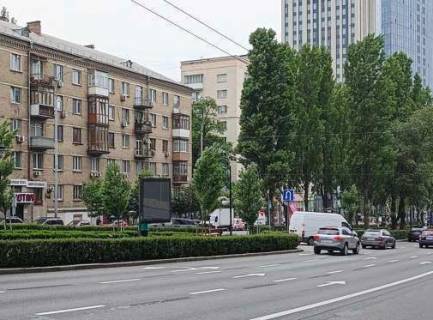 Video Billboard A in Kyiv, 1.2x1.8  Лесі Українки бульв., 1 розподільник ((розширення 400х560)) - 582278 Photo 1