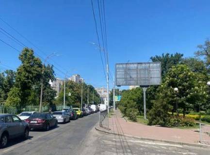 Prismatron, Prism A in Kyiv, 3x6  Вишгородська вул., 8 - 616373 Photo 1