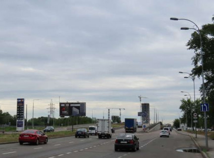 Prismatron, Prism A in Kyiv, 3x6  Богатирська вул., розподільник - Оболонський просп., розподільник (у напрямку  Бандери просп.) - 651607 Photo 1