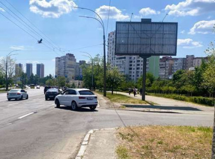Prismatron, Prism A in Kyiv, 3x6  Червоної Калини просп. — Каштанова вул. (на перехресті) - 656418 Photo 1