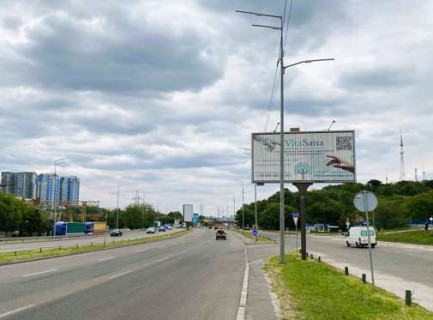 Prismatron, Prism A in Kyiv, 3x6  Саперно-Слобідська вул., 26 - 654475 Photo 1