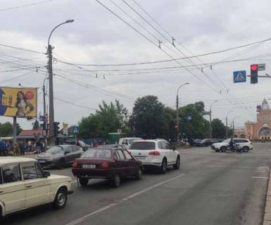 Billboard B in Chernihiv, 3x6  Peremogi prosp., 13 - Zabins'kogo st. Photo 1