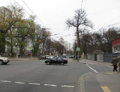 Prismatron, Prism A in Chernihiv, 3x6  Sevcenka st., 32 - Molodcogo Oleksandra st. - 481756 Photo 1
