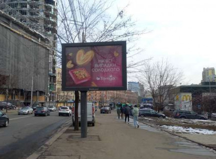 Scrolller, Scroll A in Kyiv, 2.3x3.14  Іллєнка Юрія вул., 5 Б - 654002 Photo 1