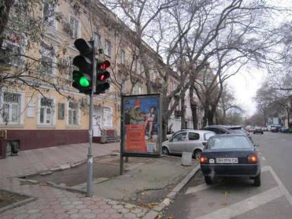 Citylight A in Odessa, 1.2x1.8  Zukovs'kogo st., 27 - Ekaterinins'ka st. Photo 1