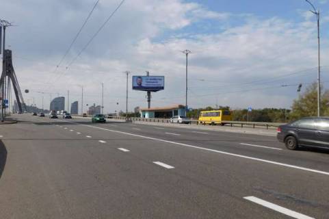 Billboard A in Vasylivka, 5x12  Suhevica Romana prosp. (Generala Vatutina prosp.), : park Druzbi narodiv; Moskovs'kij mist (v naav. st.metro "Petrivka") Photo 1