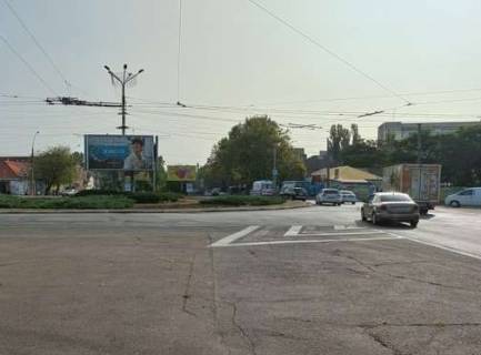 Prismatron, Prism A in Mykolaiv, 3x6  Central'nij prosp. (Lenina prosp.), 61 - Puskins'ka st. - 481026 Photo 1