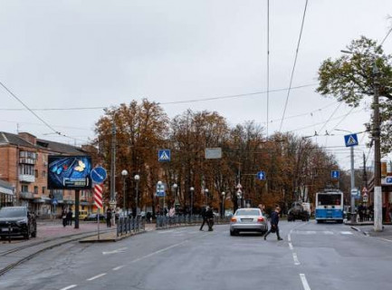 Video Billboard A in Vinnytsia, 2.3x3.14  Михайла Коцюбинського вул. — Брацлавська вул. (Технікум) - 652558 Photo 1