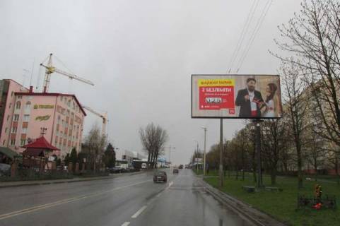 Billboard A in Lviv Kul'parkivs'ka st., 147 Photo 1