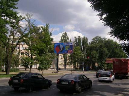 Billboard B in Mykolaiv Bogoavlens'kij prosp. (Zovtnevij prosp.), 55 Photo 1