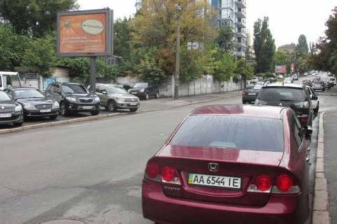 Citylight B in Kyiv, 1,2х1,8  Dzona Makkejna st., 5  Photo 1