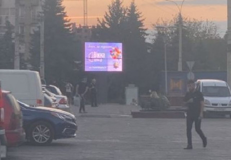 Billboard A in Chernivtsi, Нестандарт  ТЦ Майдан (напроти) Photo 1