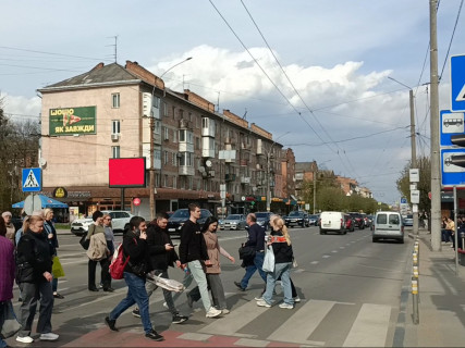 Video Billboard B in Chernivtsi перехрестя проспект Незалежності, 78 та вул. Небесної Сотні - 665232 Photo 1
