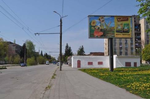 Billboard A in Vinnytsia st.Zulins'kogo , 39 (z\m "DPZ 18" , 200 do TC i servisnomu centru "Bosch") Photo 1