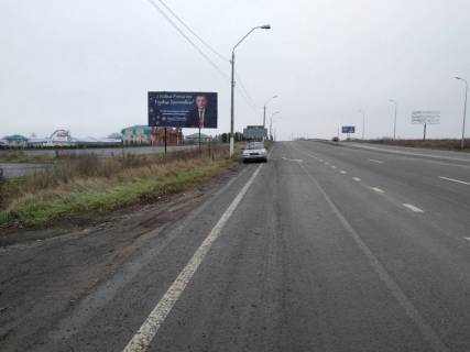 Billboard B in Khmelnitsky trasi Trasa N-03 Zitomir-Cernivci, km. 191+450  (TSC "PODILLA" bliznij do kola) Photo 1