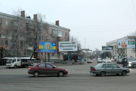 Prismatron, Prism A in Poltava st. Nebesnoi sotni, st. Gagarina, 1 (zup <<pl.Konstitucii>>) (prizmatron)   - 47676 Photo 1
