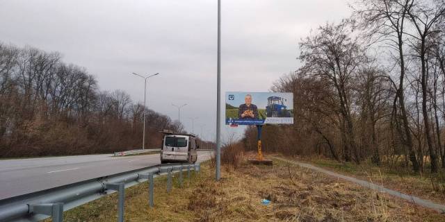 Billboard A in Zvyagel, 3x6  Trasa Novograd- Zitomir.V"izd v Novograd zi st.Zitomira Photo 1