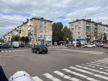 Billboard A in Zhytomyr, 3.14х2.32  st.Hlibna 16 (rinok Hlibnij,Sil'po, Fokstrot) Photo 1