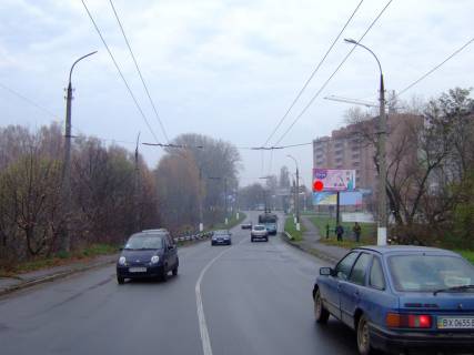 Billboard A in Khmelnitsky, 3*6  perehresta st.Cornovola - st.Pilots'ka. nepodalik: sinomontaz, mijka, privatna zabudova (vid centru) Photo 1