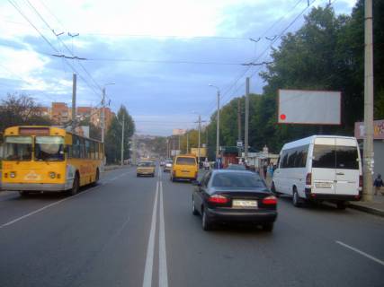 Billboard A in Khmelnitsky, 3*6  L'vivs'ke sose (rajonna likarna). nepodalik: mini rinok, bagatopoverhova zabudova, JSauto, supermarket (v centr, na rinki) Photo 1